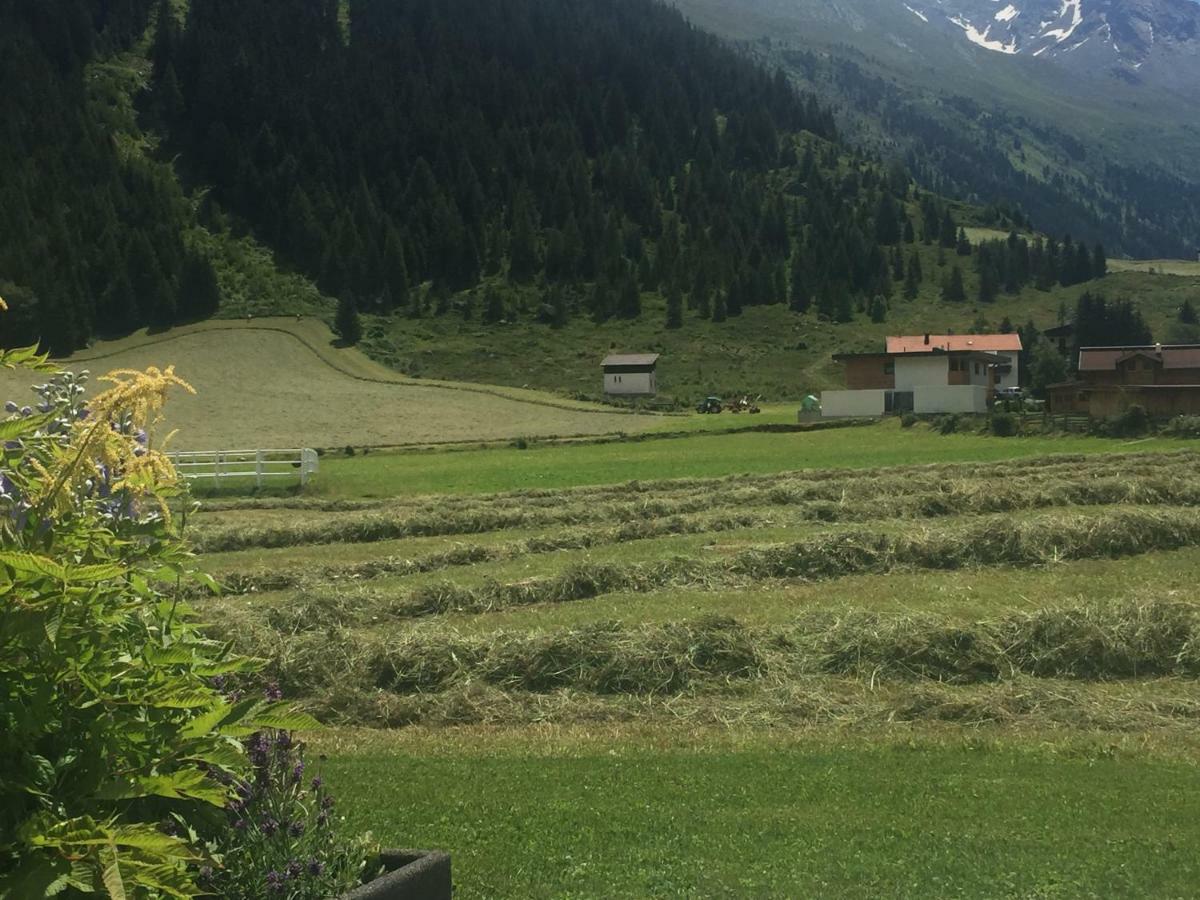 Nonas B&B Galtür Zewnętrze zdjęcie